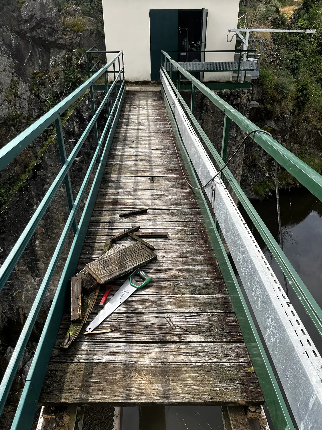 Rénovation d'une passerelle en bois